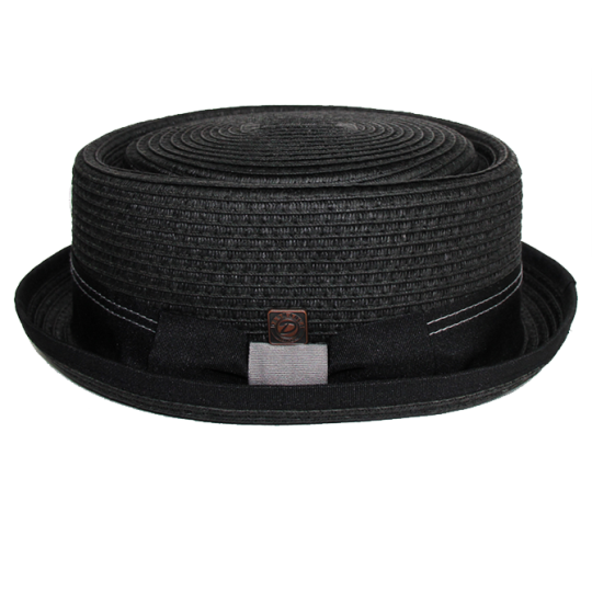 Rico Black worn in profile, bow on the side